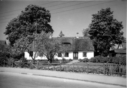 Farum hÃ¸iere Bondeskole A:S Gammelbo. Farum Hovedgade 28 1944.jpg